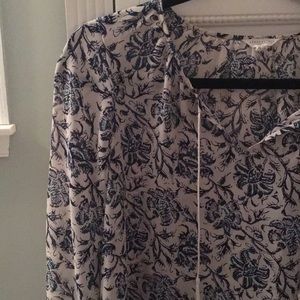 Aeropostale White Flower Top